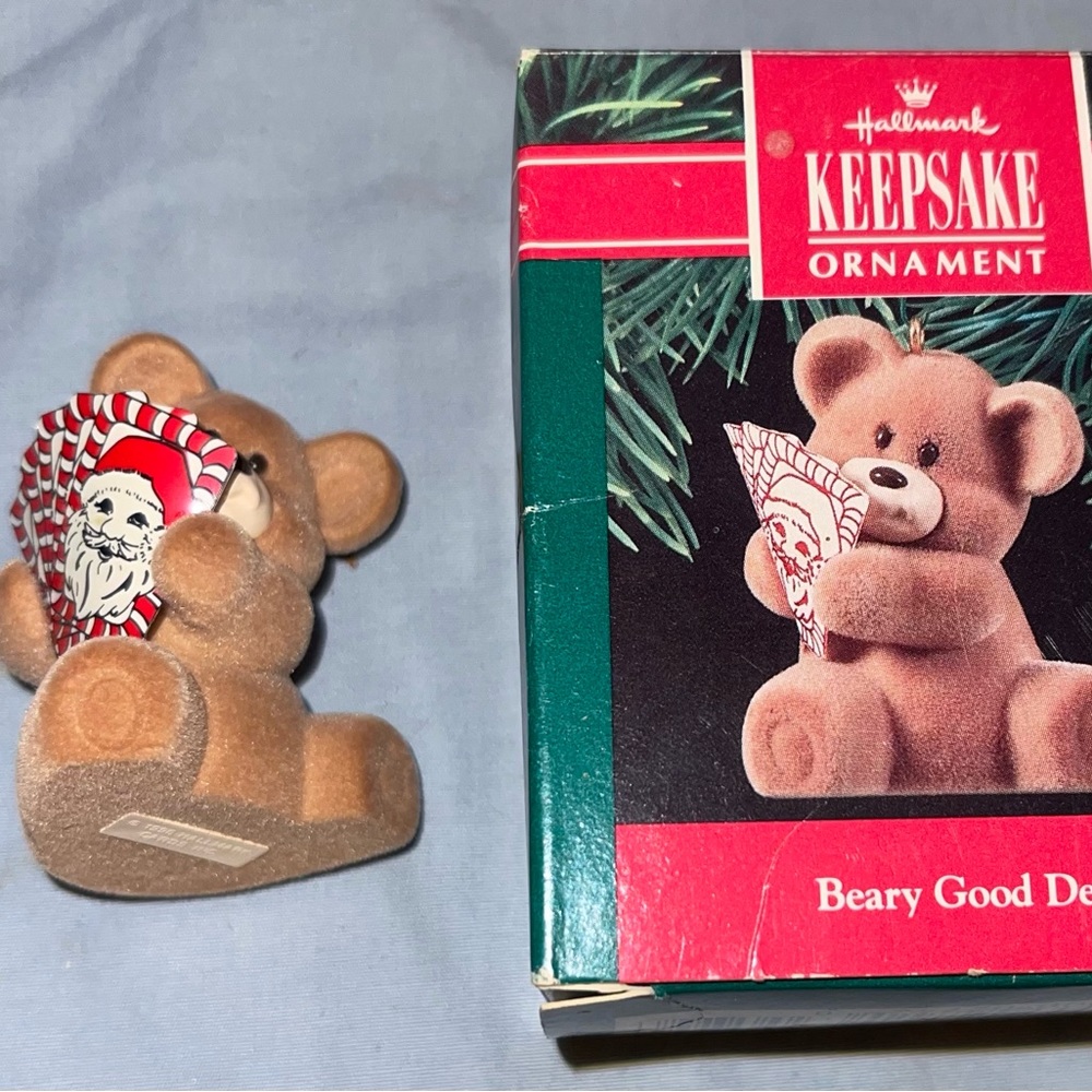 Hallmark 1991, Beary Good Deal Ornament